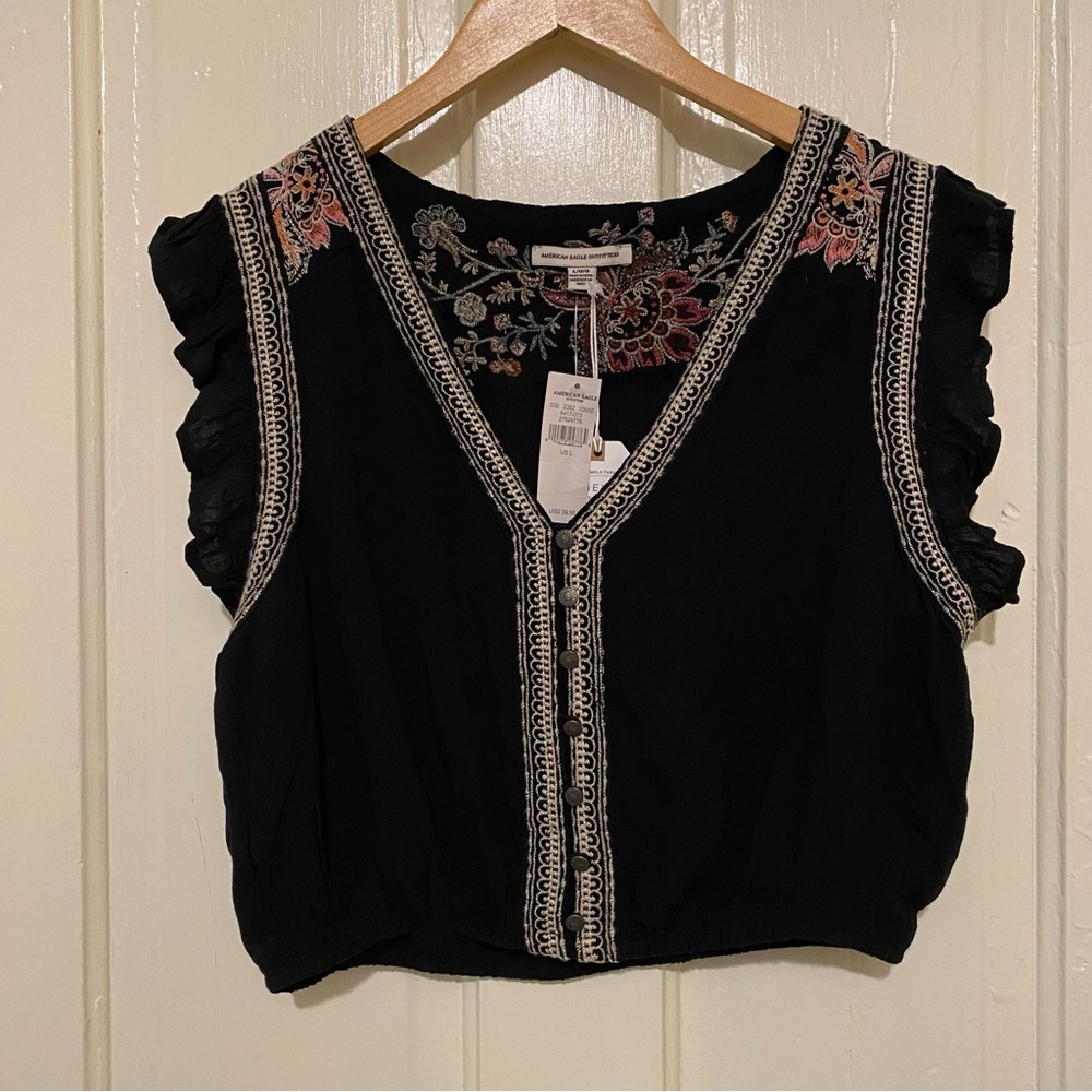 American Eagle top